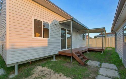 Contemporary Vinyl Clad Three Bedroom Granny Flat